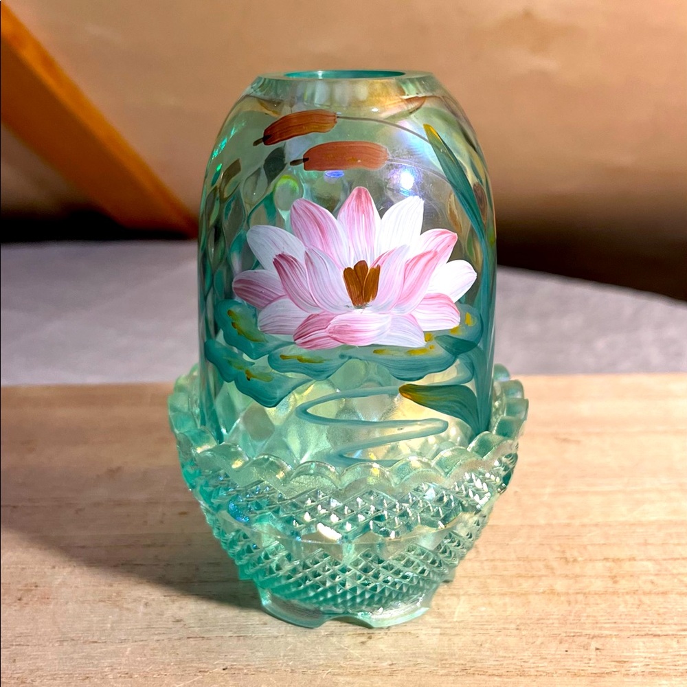 Sold! Beautiful Fenton Willow Green Hand Painted Fairy Lamp - Picture 1 of 8